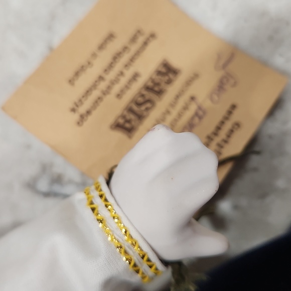 Polish Porcelain Doll Kasia - Picture 7 of 14